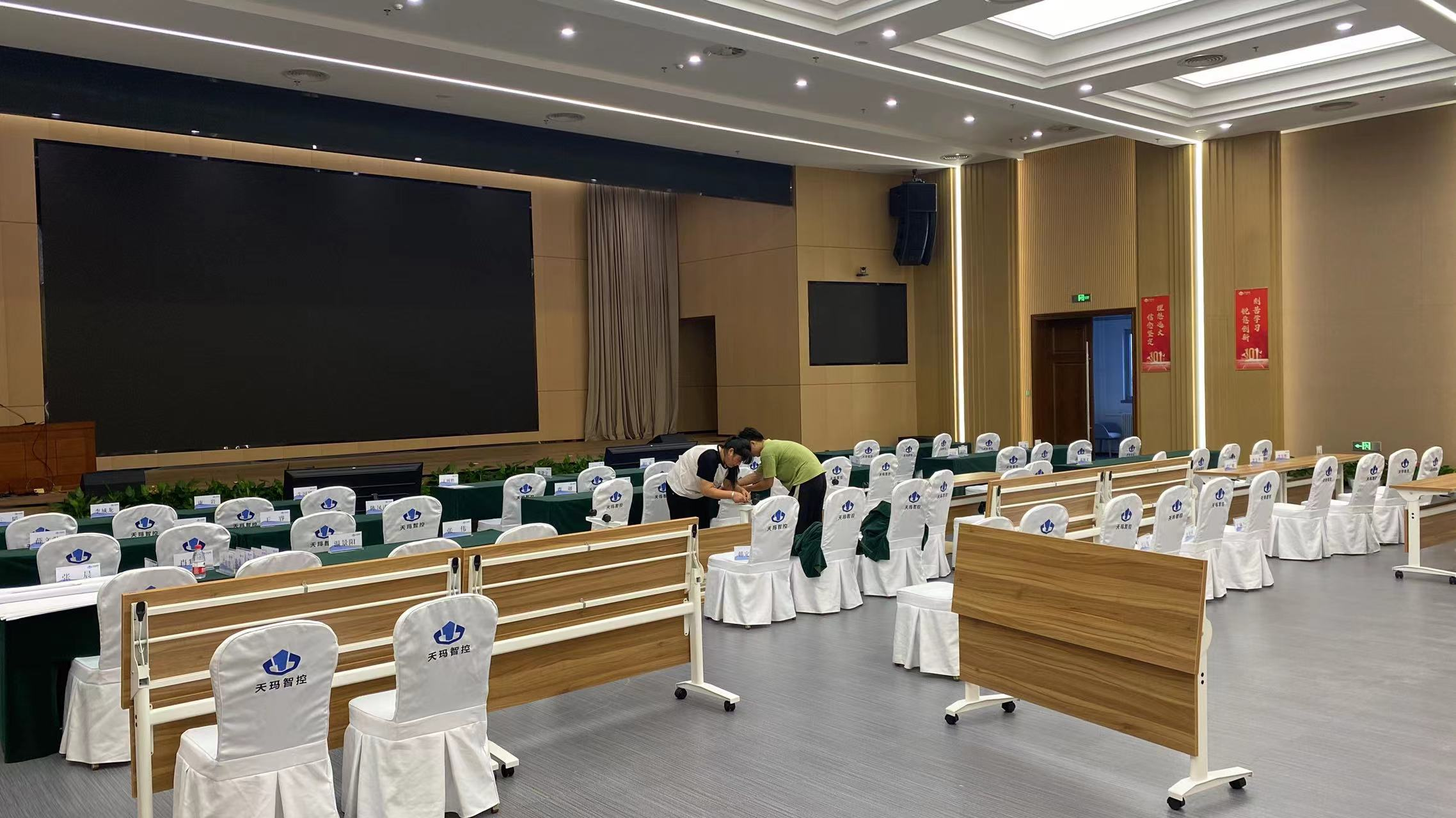 坚固耐用，健康环保|兼具实用与美观的钢木家具！